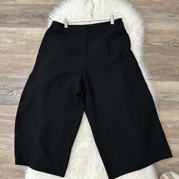 CeCe BY CYNTHIA STEEFE WIDE LEG CAPRI SIZE SMALL - Picture 1 of 11